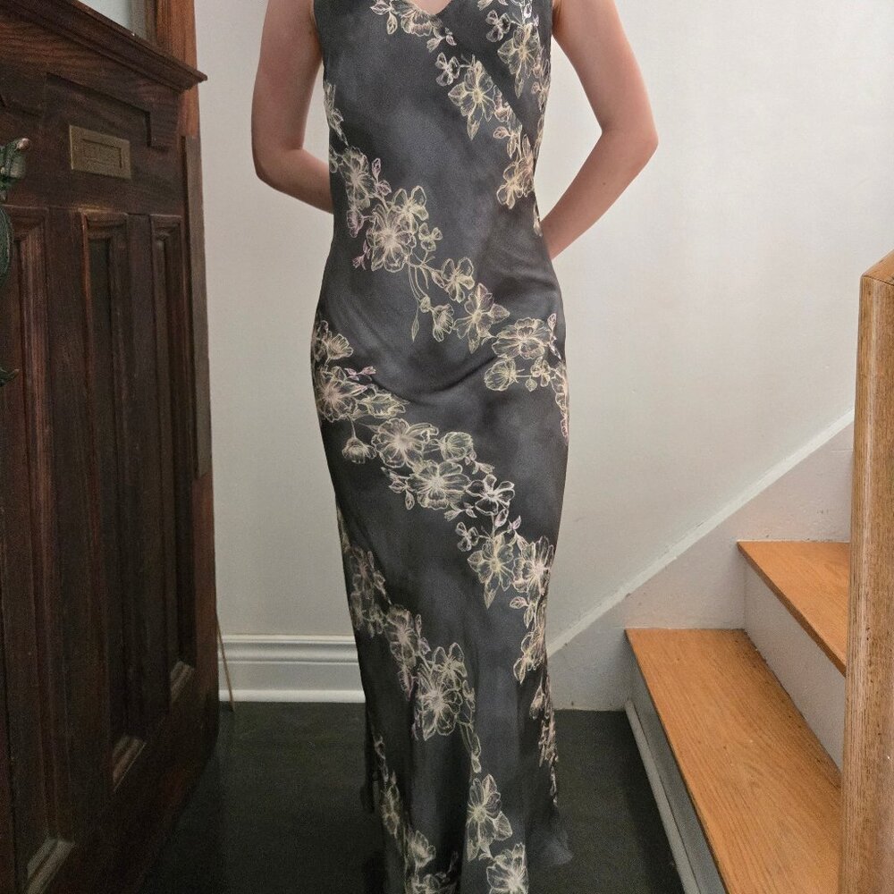 Maxi ankle length dress with slit - Picture 5 of 8